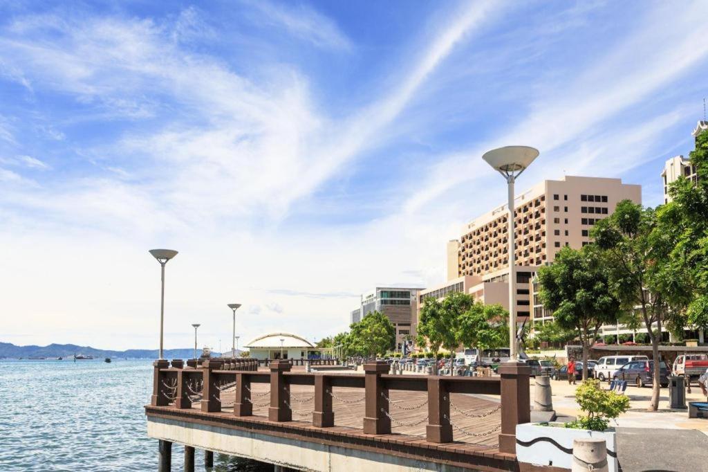 Seapark Condotel Hotel Kota Kinabalu Bagian luar foto