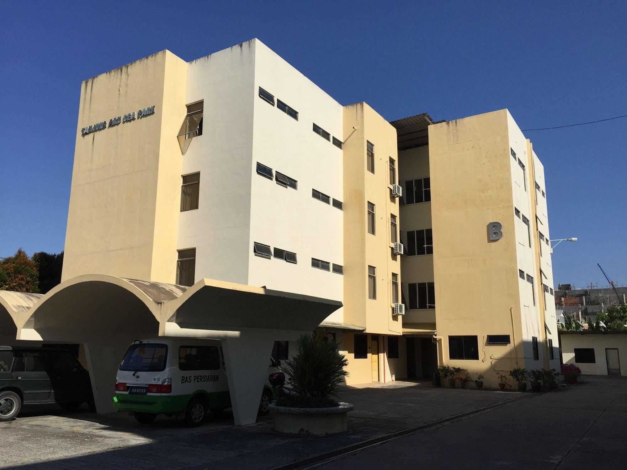 Seapark Condotel Hotel Kota Kinabalu Bagian luar foto